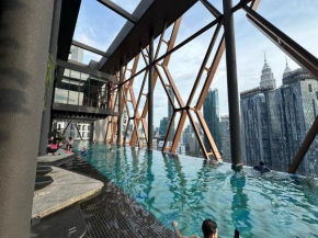 Scarletz Suites KLCC by Aura